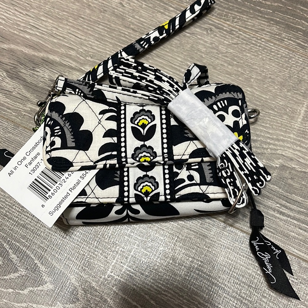 Vera Bradley all in one cross body fanfare brand new with tags